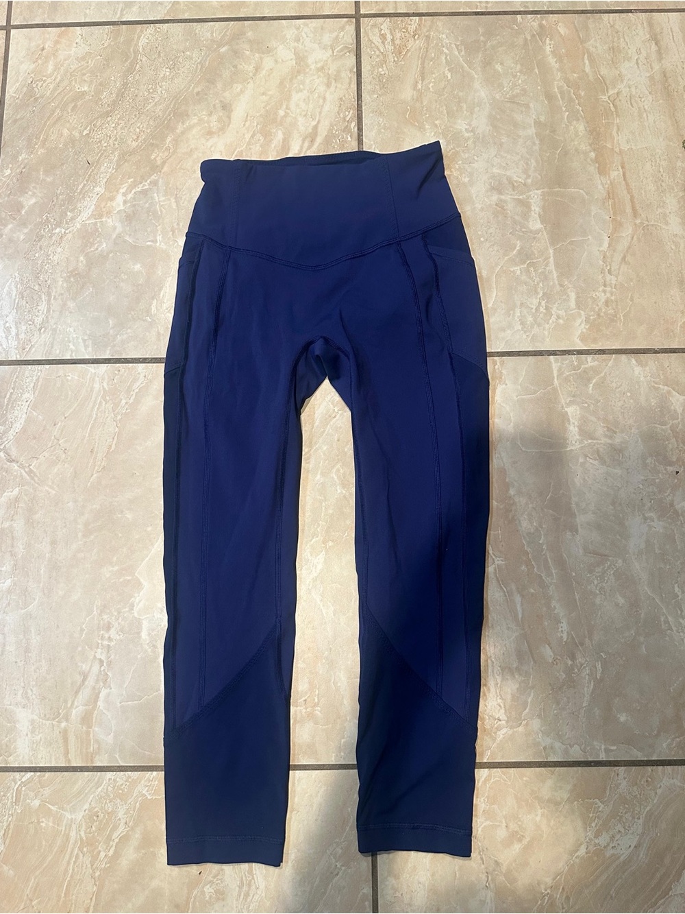 Blue All The Right Places Crop Leggings Size 6